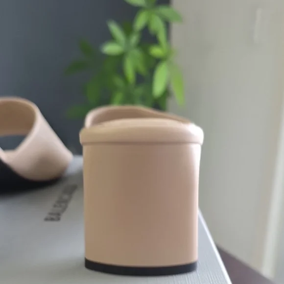 Balenciaga Women's Beige Mules - Picture 6 of 12